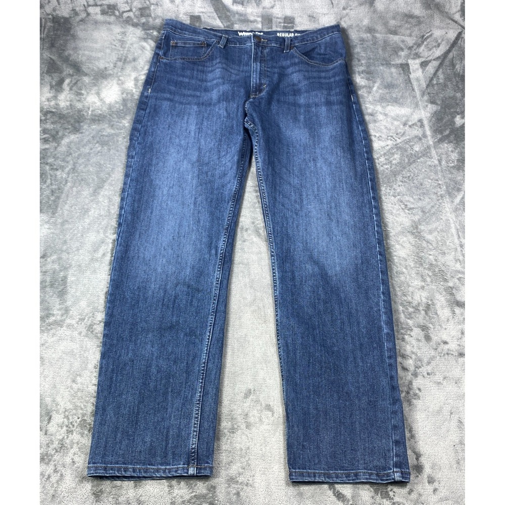 Wrangler Jeans Mens Fits 36x30 Relaxed Fit Straight Leg Blue Medium Wash Whisker